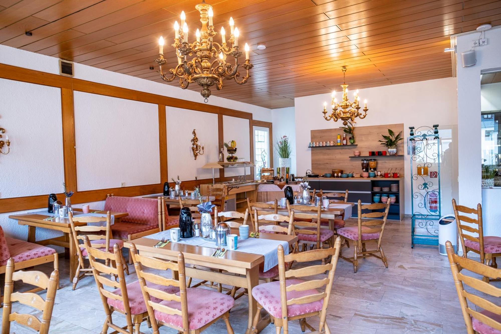 Mike'S Mosel Lodge Treis-Karden Exterior photo